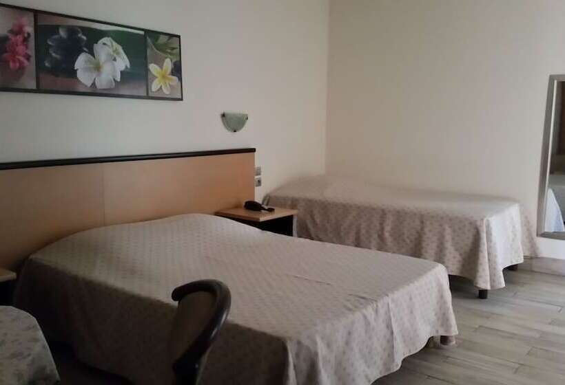 Семейный Номер, Auberge Les Aromes
