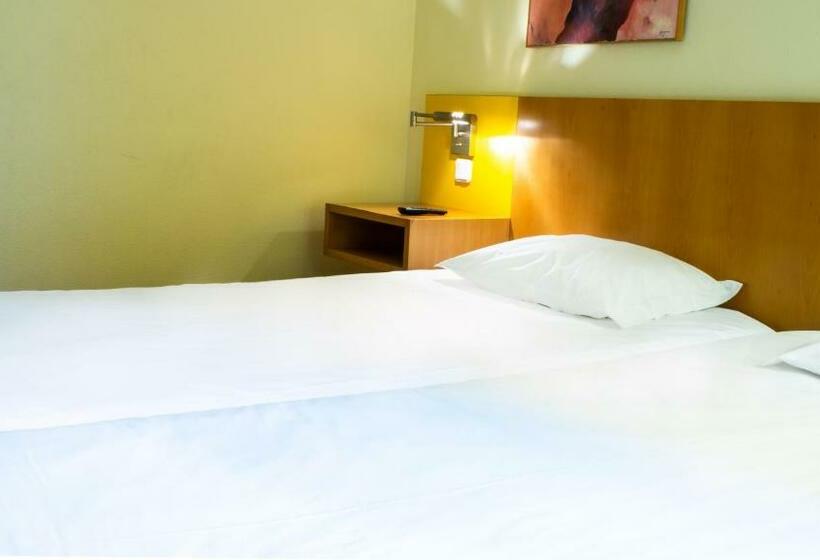 اتاق استاندارد یک نفره, Flag Hotel Braga