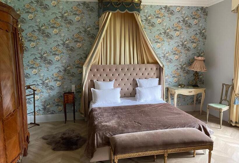 Superior suite with lake view, Castel Bois Marie, Maison D Hôtes