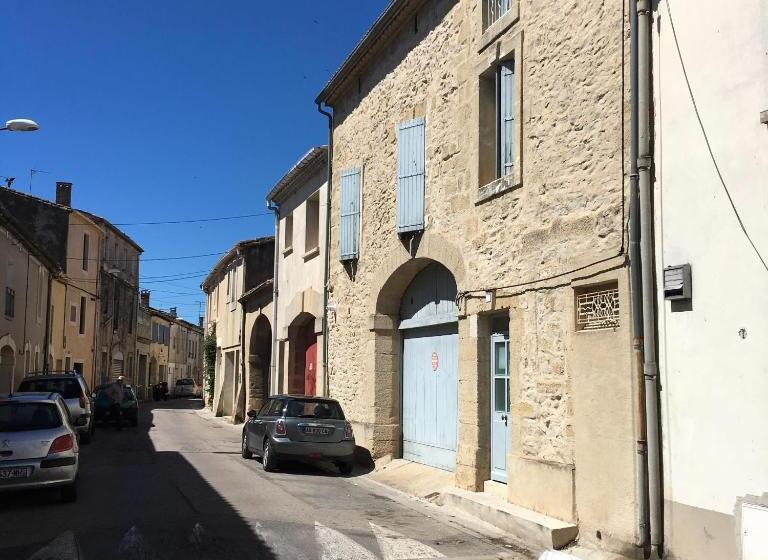 اتاق خانوادگی با سرویس بهداشتی مشترک, Lunel Bien être
