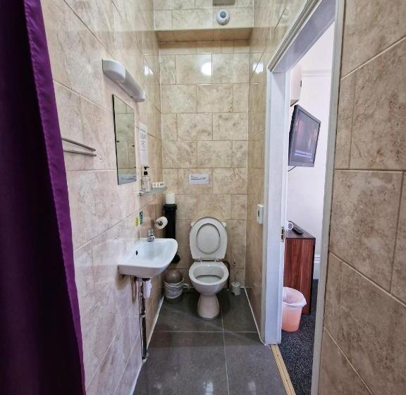 Номер Deluxe, Portsmouth Budget Hotels   All Rooms Are En Suite
