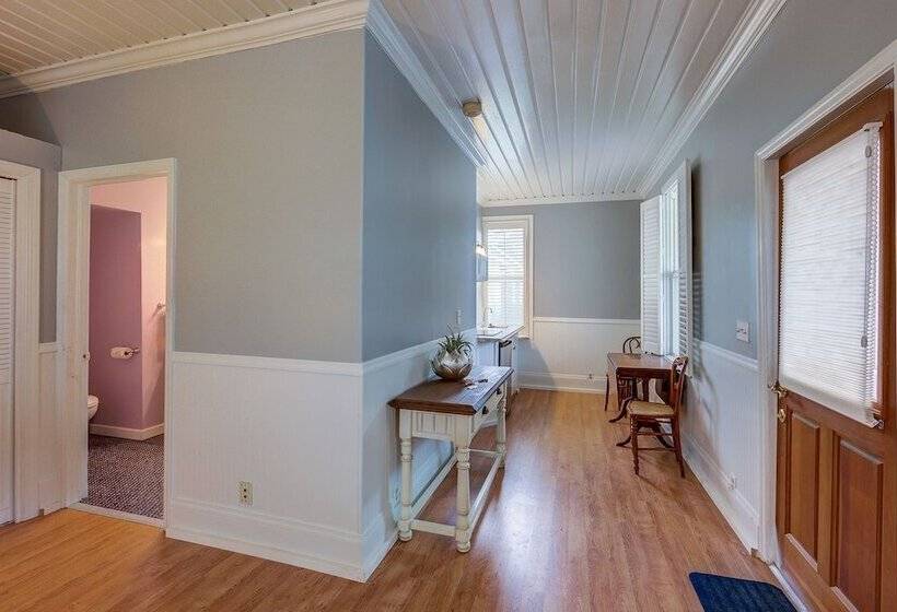 Люкс Повышенной Комфортности, Carlisle Garden Suites