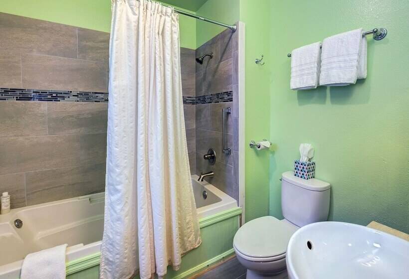 Люкс Повышенной Комфортности, Carlisle Garden Suites