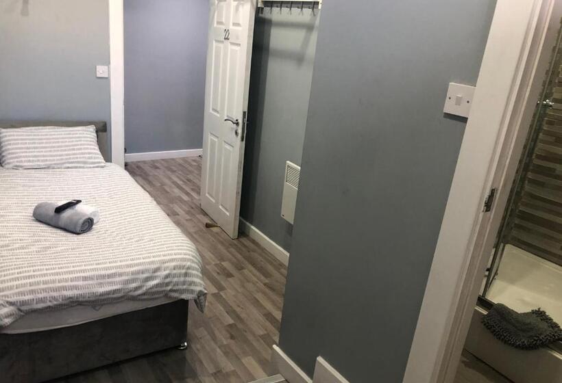 Quarto Estandar Individual, Brownlows Inn