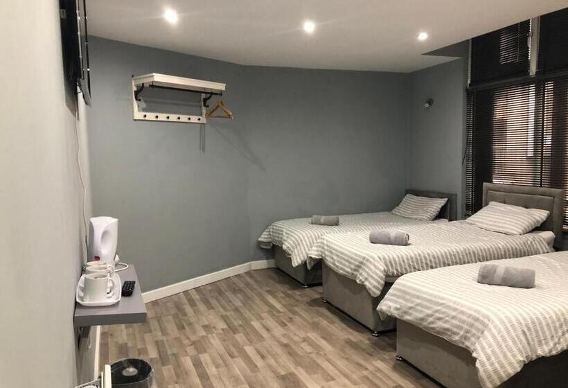Quarto Triplo Estandar, Brownlows Inn