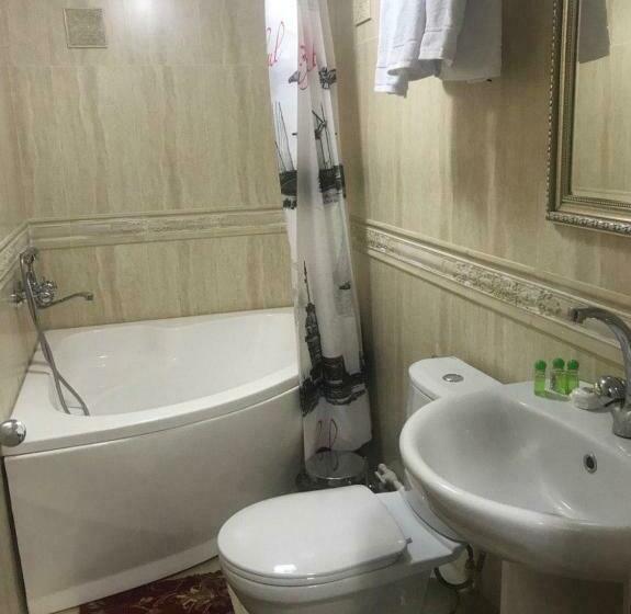 اتاق لوکس خانوادگی, Meros Boutique