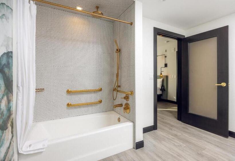 带2个双人床的标准工作室, The Godfrey Hotel Hollywood