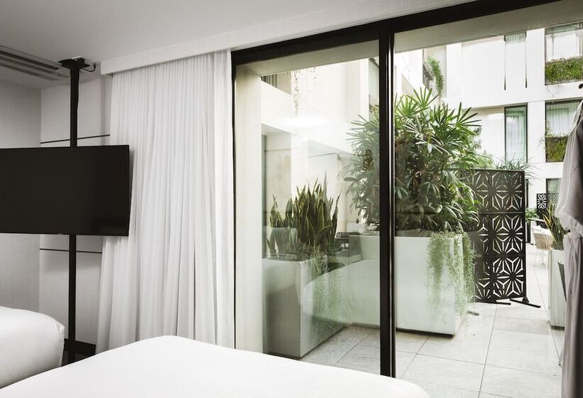 带2个双人床的标准工作室, The Godfrey Hotel Hollywood