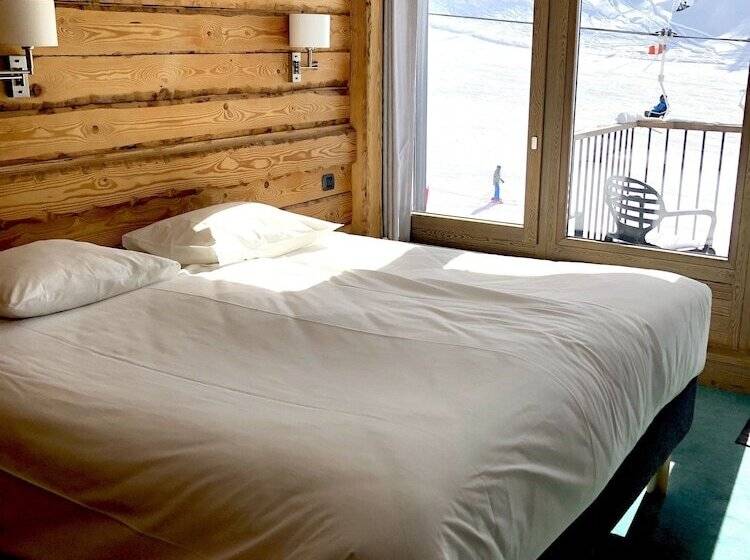 اتاق استاندارد چهار تخته, Alberta Hotel & Spa