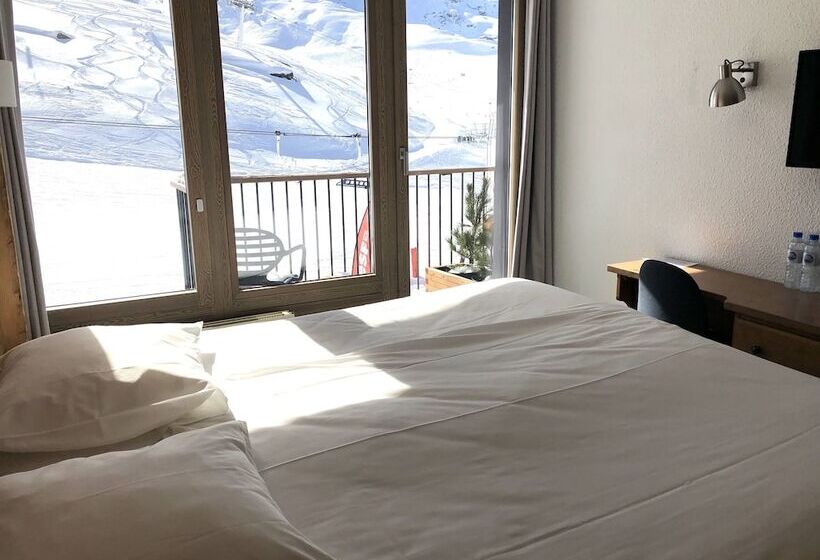 اتاق استاندارد چهار تخته, Alberta Hotel & Spa