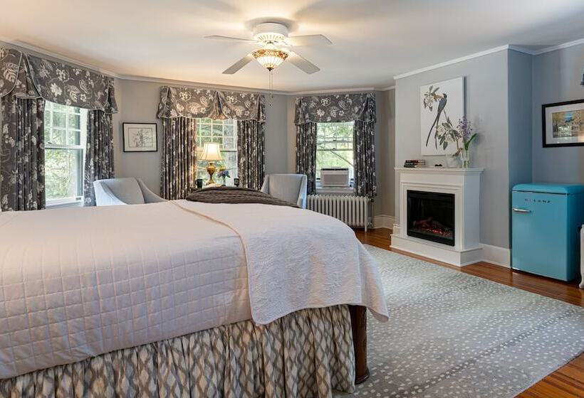 اتاق استاندارد, Pinecrest Bed & Breakfast