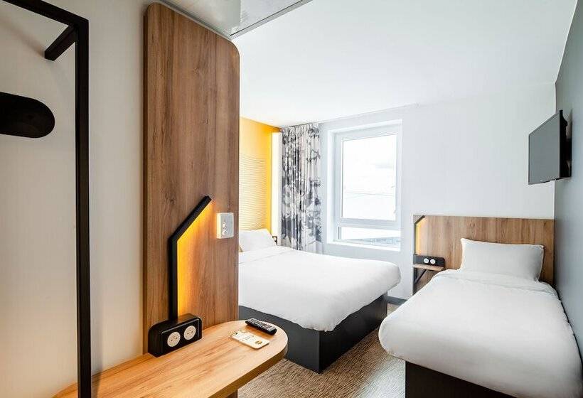 اتاق استاندارد سه نفره, B&b Hotel Cergy Saint Christophe