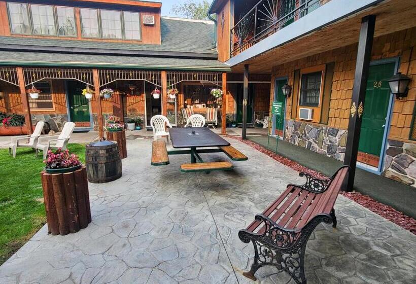 Номер Стандарт, Cedar Wood Inn