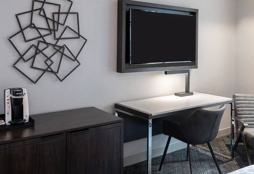 스위트 킹사이즈 침대, Holiday Inn Express   Boston South   Quincy, An Ihg