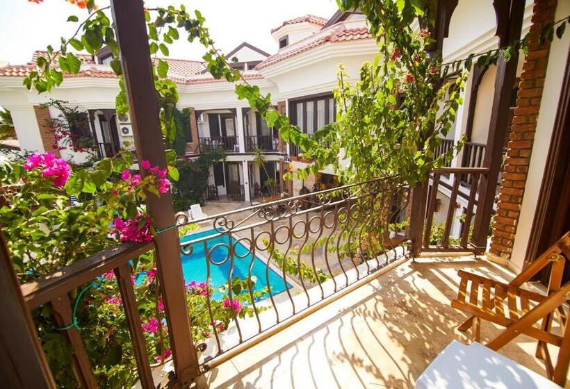 سوییت خانوادگی, Dalyan Hotel Nish Caria