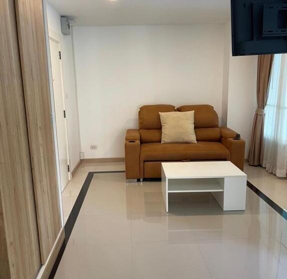 Apartamento 1 Dormitório com Sacada, The Lux Ladprao 10