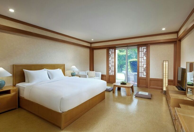 Номер Премиум Вид на Сад, The Shilla Jeju