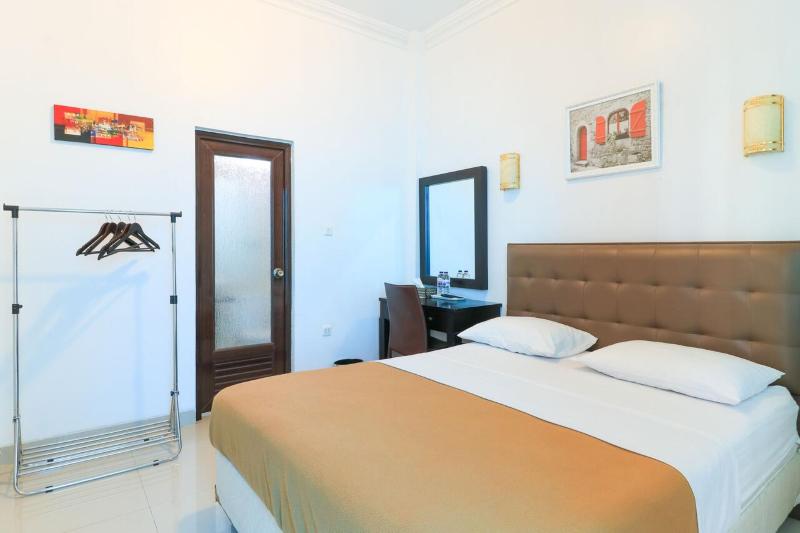 اتاق لوکس, Ge Jacmart Homestay Makassar