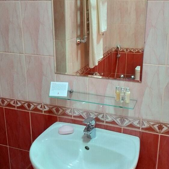 اتاق استاندارد یک نفره, Azimut Hotel Nalchik