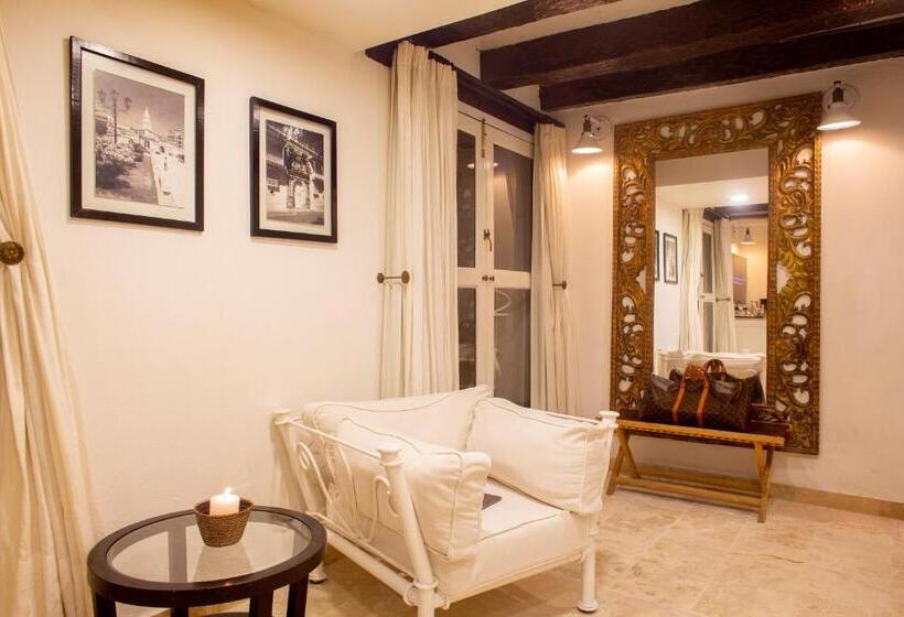 سوئیت با وان آب گرم, Leones De Alba Hotel Boutique