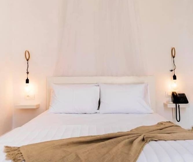 تختخواب در اتاق مشترک, Kumba Hostel