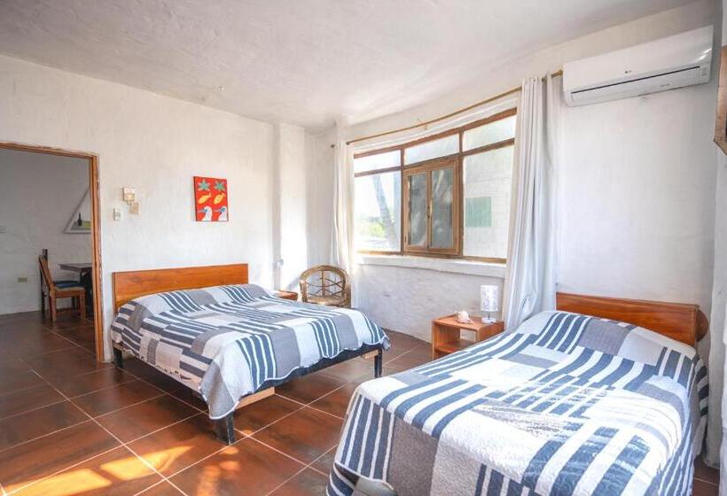 Апартаменты 2 Спальни, Hostal Galapagos By Bar De Beto