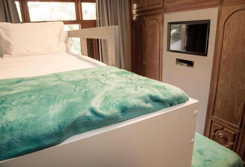 Suite com Varanda, Ref House Barra Da Tijuca