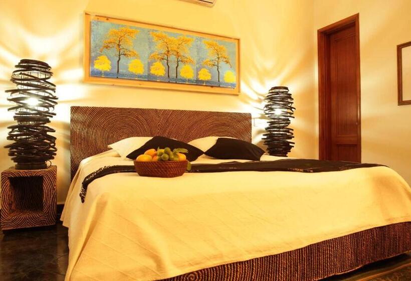 سوییت لوکس, Y Spa Santa Fe Colonial