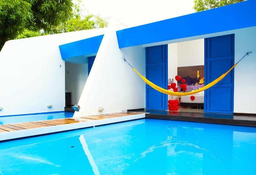 سوئیت با وان آب گرم, Y Spa Santa Fe Colonial
