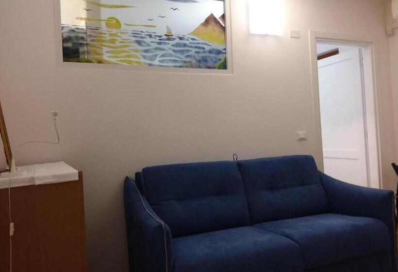 اتاق کلاسیک چهارنفره, Rina Rooms