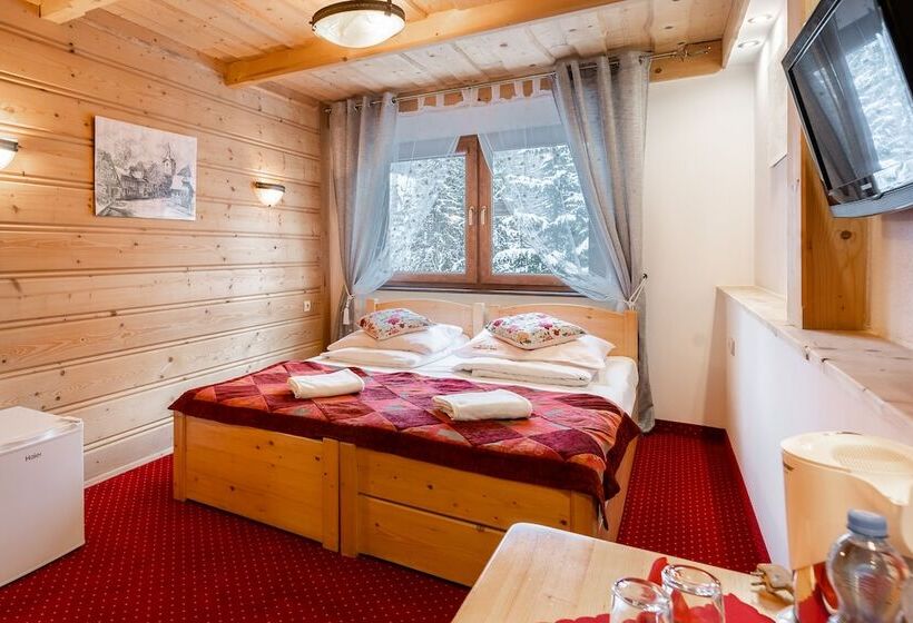 Quarto Estandar, Willa Cztery Pory Roku