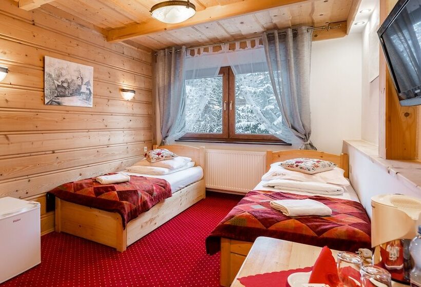 Quarto Estandar, Willa Cztery Pory Roku