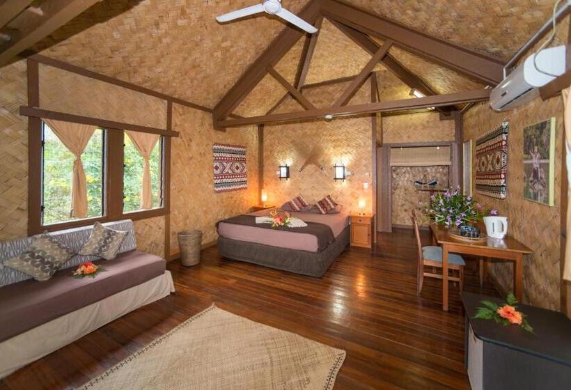 اتاق لوکس یک تخته, Waidroka Bay Resort