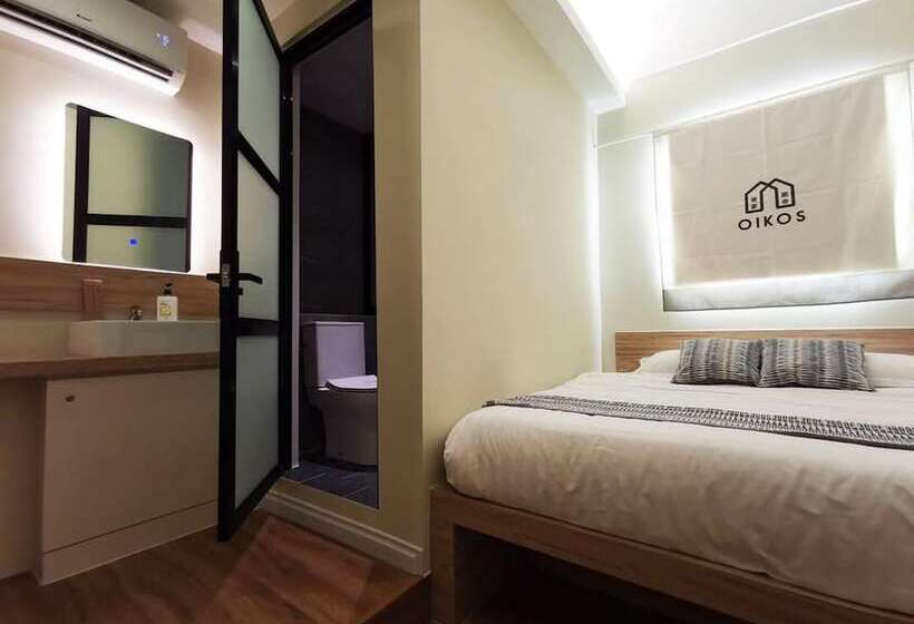 اتاق لوکس, Oikos Poshtel