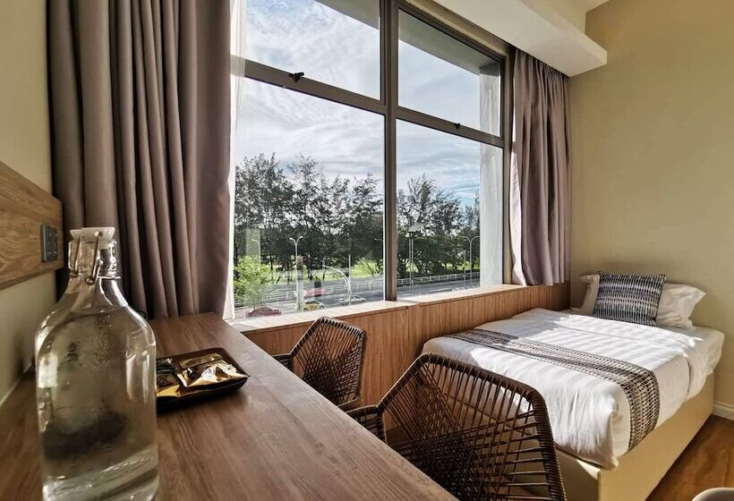 اتاق لوکس خانوادگی, Oikos Poshtel