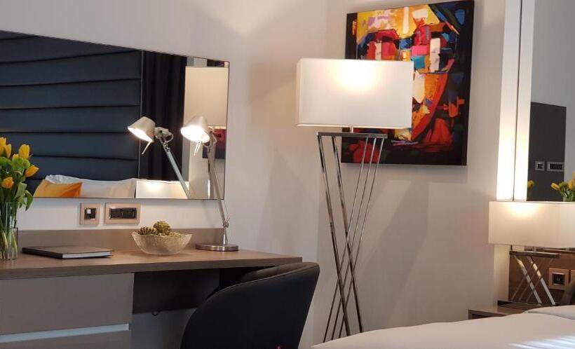 سوییت جونیور, Swissbelboutique Bneid Algar Kuwait