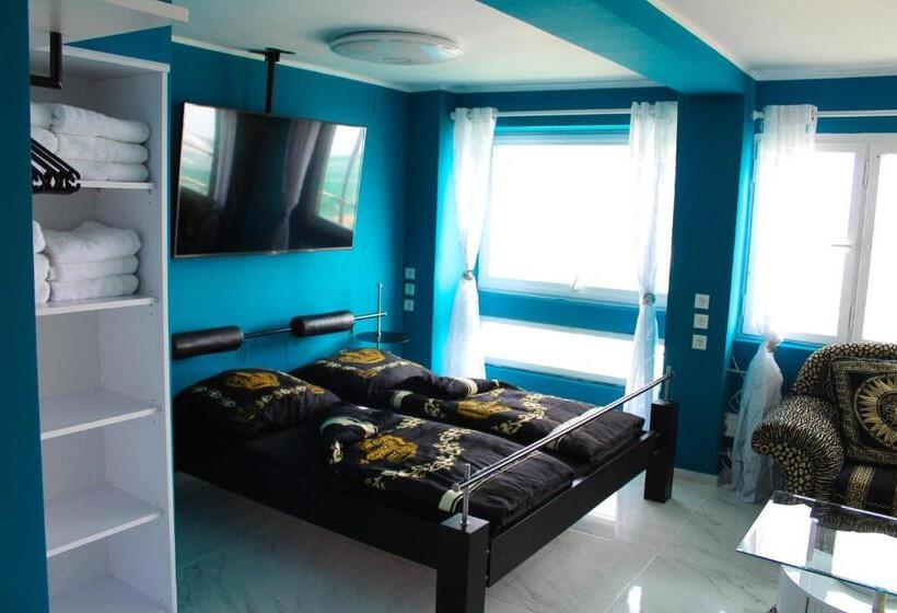 استودیوی لوکس, Skyhostel Friedrichshafen
