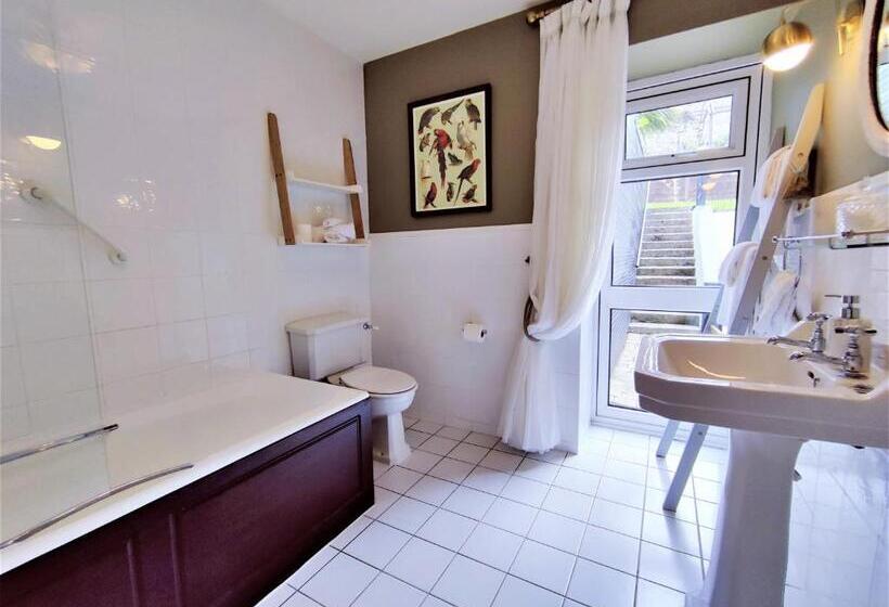 Family Suite, Barrow Lodge