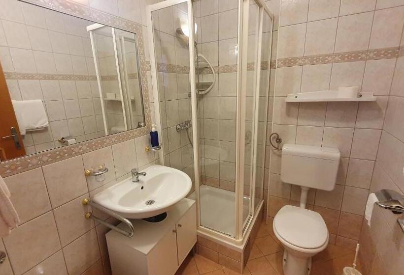 اتاق استاندارد با بالکن, B&b Villa Maris