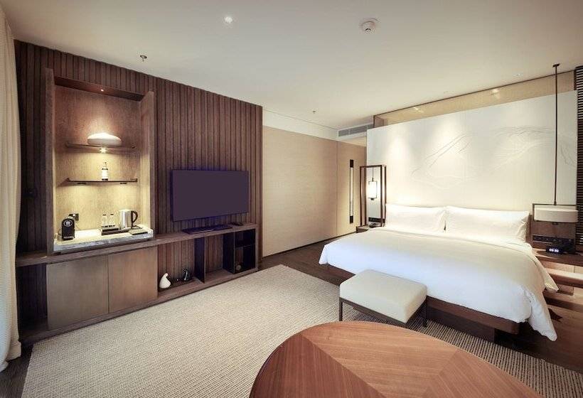 Номер Премиум Вид на Сад, Jw Marriott Hotel Qufu