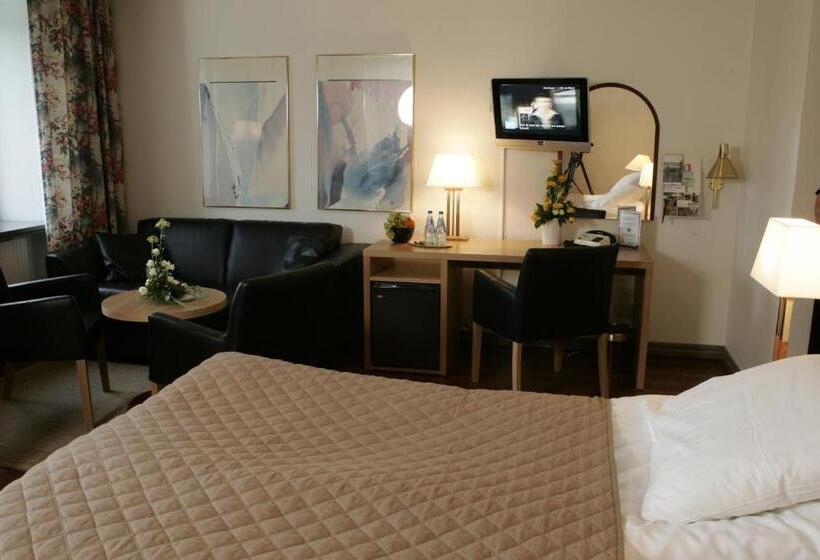 Номер Стандарт с Балконом, Grand Hotel Falkenberg