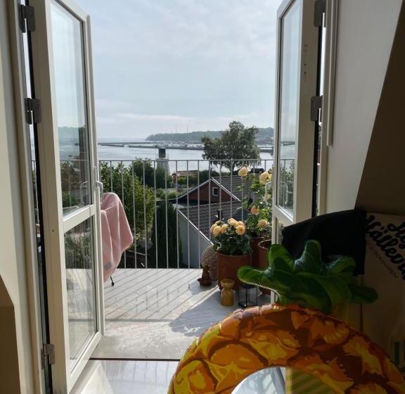 Полулюкс Вид на Море, L Hanöhus Hällevik