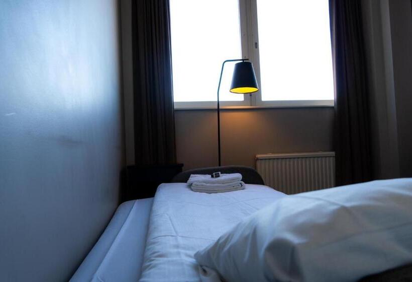 اتاق استاندارد سه نفره, Vänerport Stadshotell I Mariestad