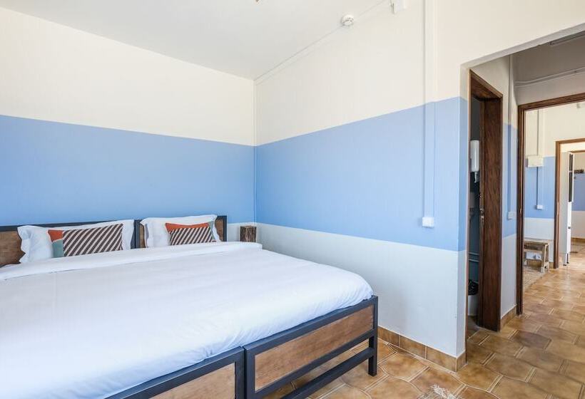 غرفة قياسية رباعية, Mute Hostel Milfontes
