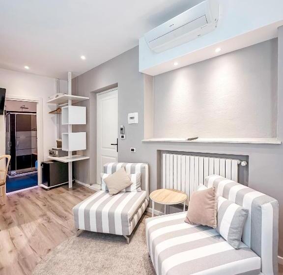 اتاق لوکس, Villa Anita
