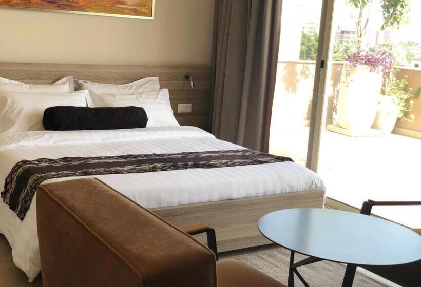 1 Bedroom Penthouse Apartment, Roots Hotel Apartments Abidjan