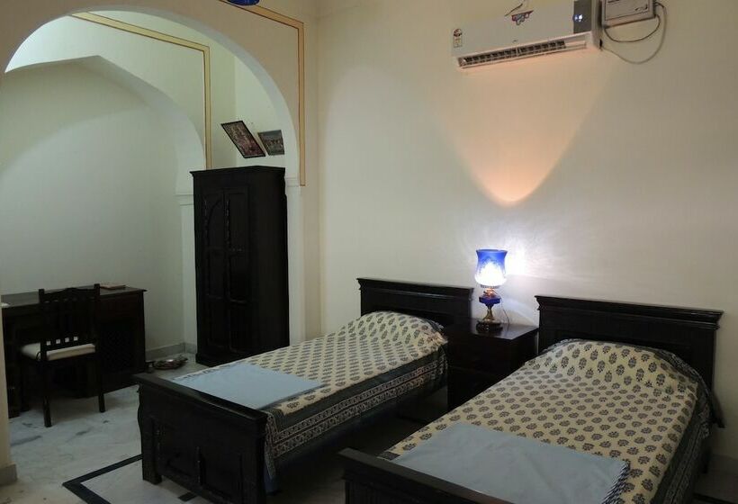 豪华房间, Dhulagarh Heritage Palace Hotel Near Jaipur