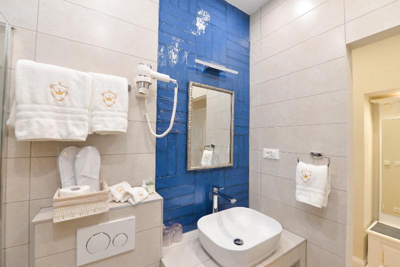 اتاق استاندارد, The Duke Luxury Rooms