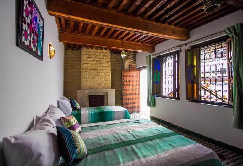 اتاق استاندارد چهار تخته, Dar Milouda Rcif