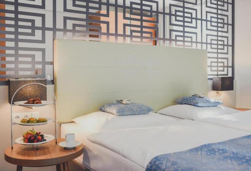 Полулюкс Одноместный с Террасой, Nuhr Medical   Hotel & Restaurant